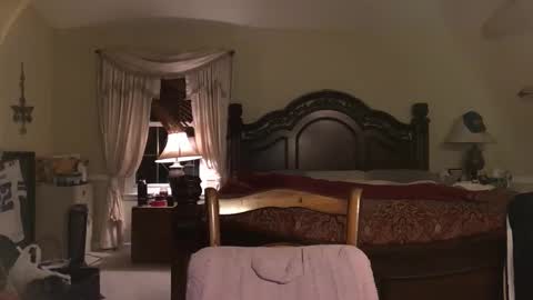 Snapshot of peacemakerone1 chatting on October 19, 6:18 am peacemakerone1 online show from October 19, 6:18 am