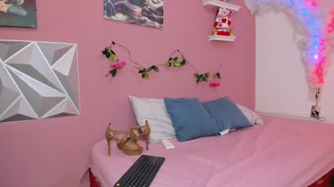Peach  online show from July 15, 3:34 am