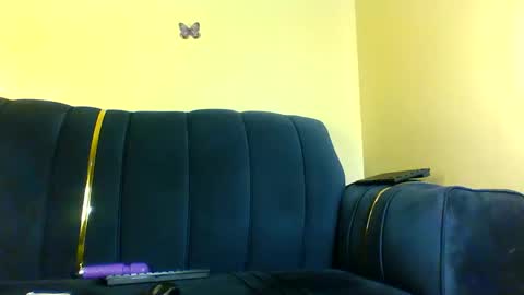 peachie online show from October 15, 3:21 am