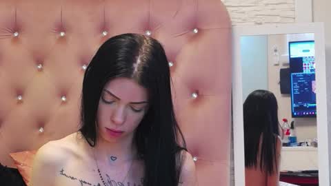 Ella online show from February 13, 11:24 am