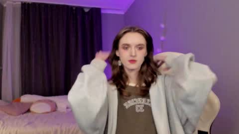 Snapshot of peachymaybe chatting on October 7, 1:34 am Peachy not a bb baby love or something Please call me Peachy online show from October 7, 1:34 am