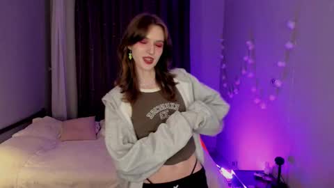 Snapshot of peachymaybe chatting on October 3, 1:15 am Peachy not a bb baby love or something Please call me Peachy online show from October 3, 1:15 am