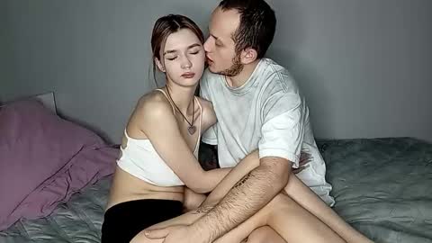 Rina and Max online show from January 7, 7:19 pm