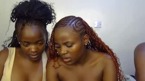 vel online show from December 5, 8:39 pm