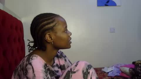 vel online show from April 9, 9:15 am