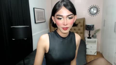 Pearl online show from March 8, 5:33 pm