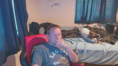 pecker40 online show from October 17, 7:07 pm