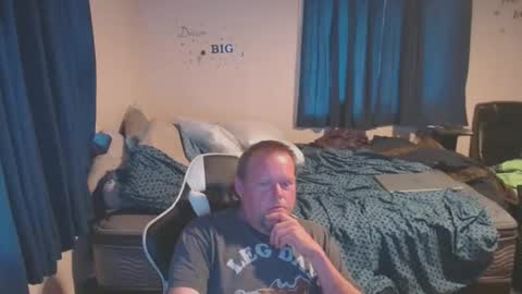 pecker40 online show from February 15, 6:55 pm