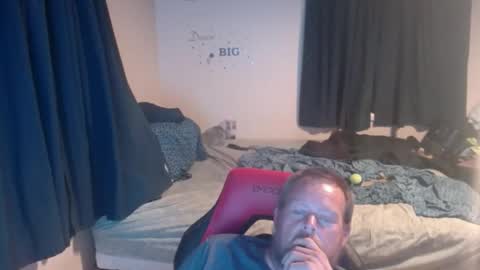 pecker40 online show from May 18, 4:07 am