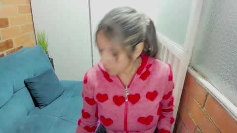 Penelope online show from December 5, 10:51 pm