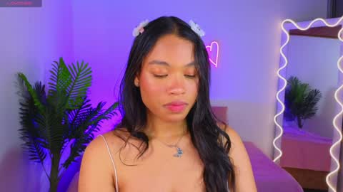 Snapshot of penelope_tay chatting on February 5, 3:34 am penelope online show from February 5, 3:34 am