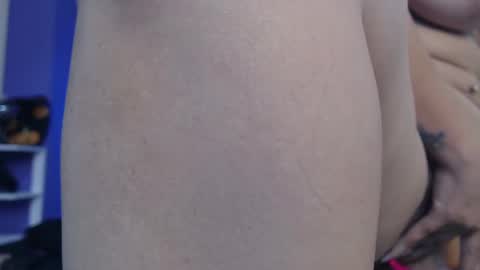 Snapshot of penelopee_cooper chatting on October 24, 1:23 pm Gaby online show from October 24, 1:23 pm