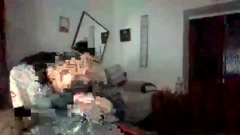 penesvoladores92 online show from October 6, 6:20 am