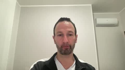 peppinslosqualo online show from March 2, 7:45 pm