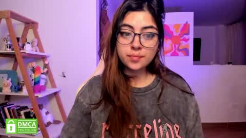 Sarah Ana Banana online show from April 3, 4:08 am