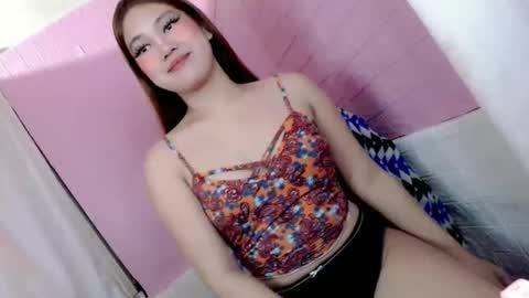 Reign online show from February 22, 1:58 pm