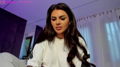 Dee online show from September 13, 3:36 pm