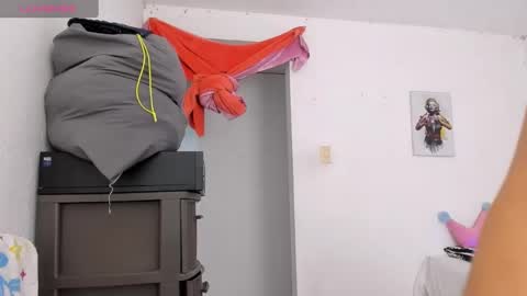 Dulce maria online show from December 6, 3:50 pm