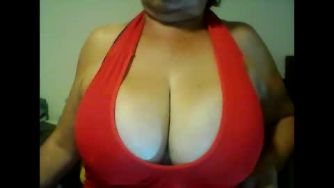 perlita070822 online show from February 27, 5:18 am