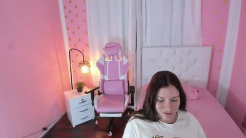 Marie online show from September 26, 9:39 am
