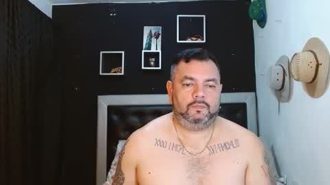 Snapshot of perverseveteranmanxxx chatting on January 22, 3:51 pm Carlos online show from January 22, 3:51 pm