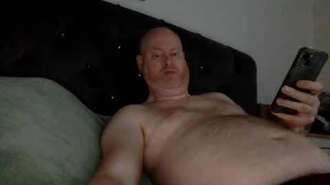 pete_crewe online show from December 9, 9:49 am