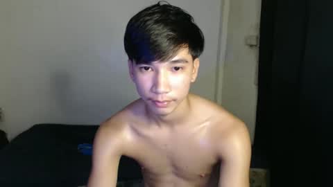 peterfan07 online show from December 1, 9:29 am