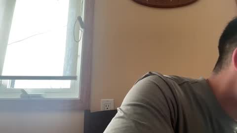 Snapshot of peteypete204 chatting on March 8, 8:57 pm peteypete204 online show from March 8, 8:57 pm