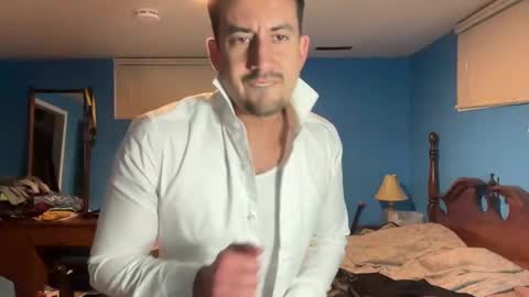 Snapshot of peteypete204 chatting on March 9, 3:54 am peteypete204 online show from March 9, 3:54 am