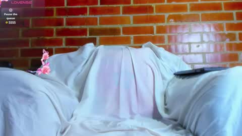 petite_amor online show from February 16, 11:05 pm