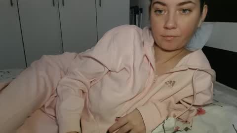 petite_danielle online show from February 3, 8:51 am
