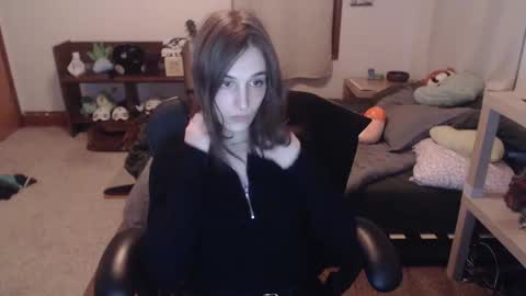 caracal online show from February 11, 4:44 am