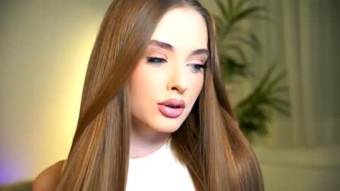 Petitegonwiild online show from September 25, 7:32 pm