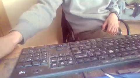 peyo873996 online show from April 11, 9:24 am