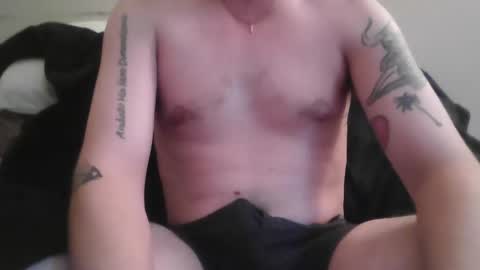 pgramlin09 online show from April 16, 8:31 pm