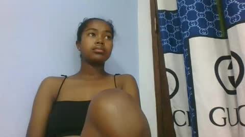 phania185885 online show from March 1, 10:30 am