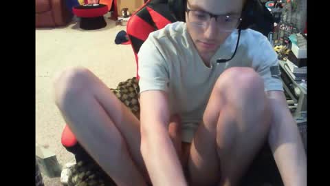 phantm420__ online show from April 15, 7:49 pm