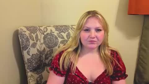 PhatAssBlond online show from April 4, 2:18 am