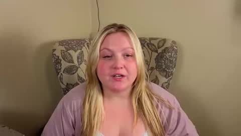 PhatAssBlond online show from June 9, 1:39 am