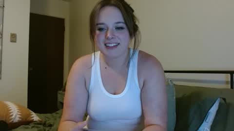 Pheebs online show from November 11, 9:17 pm