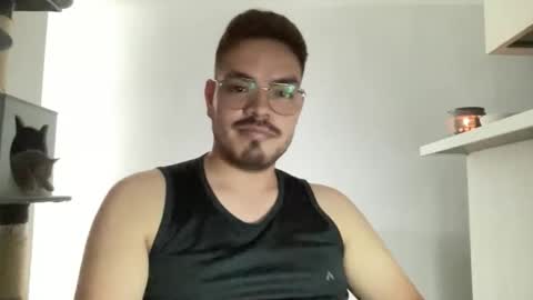philip0411 online show from May 27, 3:53 pm