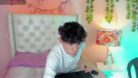 PHILLIP online show from March 18, 7:25 am