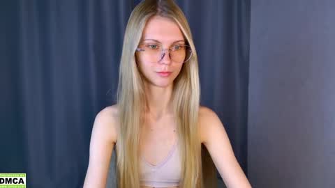 phoebepa online show from April 13, 11:58 am