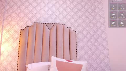    online show from November 18, 11:46 am