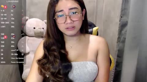 Pia online show from September 15, 1:34 pm