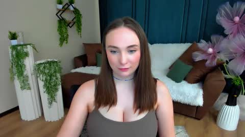 Emelie online show from February 22, 5:48 pm
