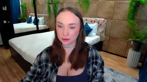 Emelie online show from April 8, 10:29 am