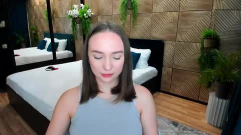 Emelie online show from October 5, 10:23 am