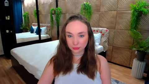 Emelie online show from April 6, 10:16 am