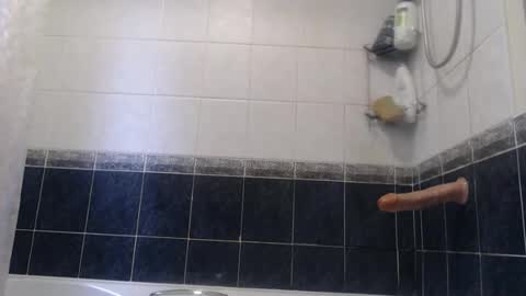 piercedcock069 online show from April 26, 8:12 am